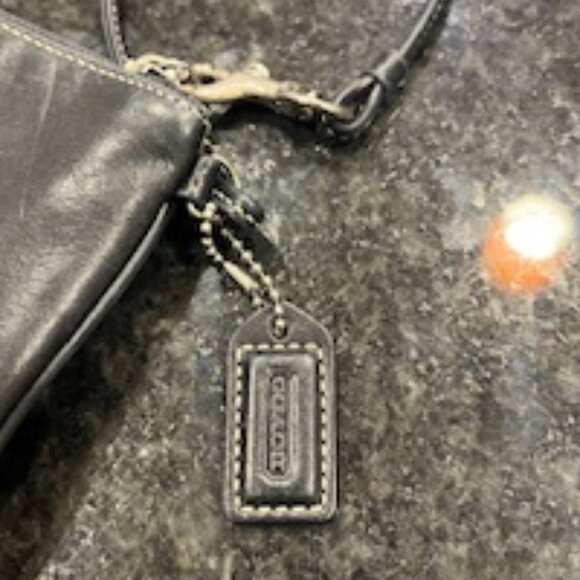 EUC Authentic Coach Black Leather Wristlet with Buckle Pocket - Picture 3 of 6